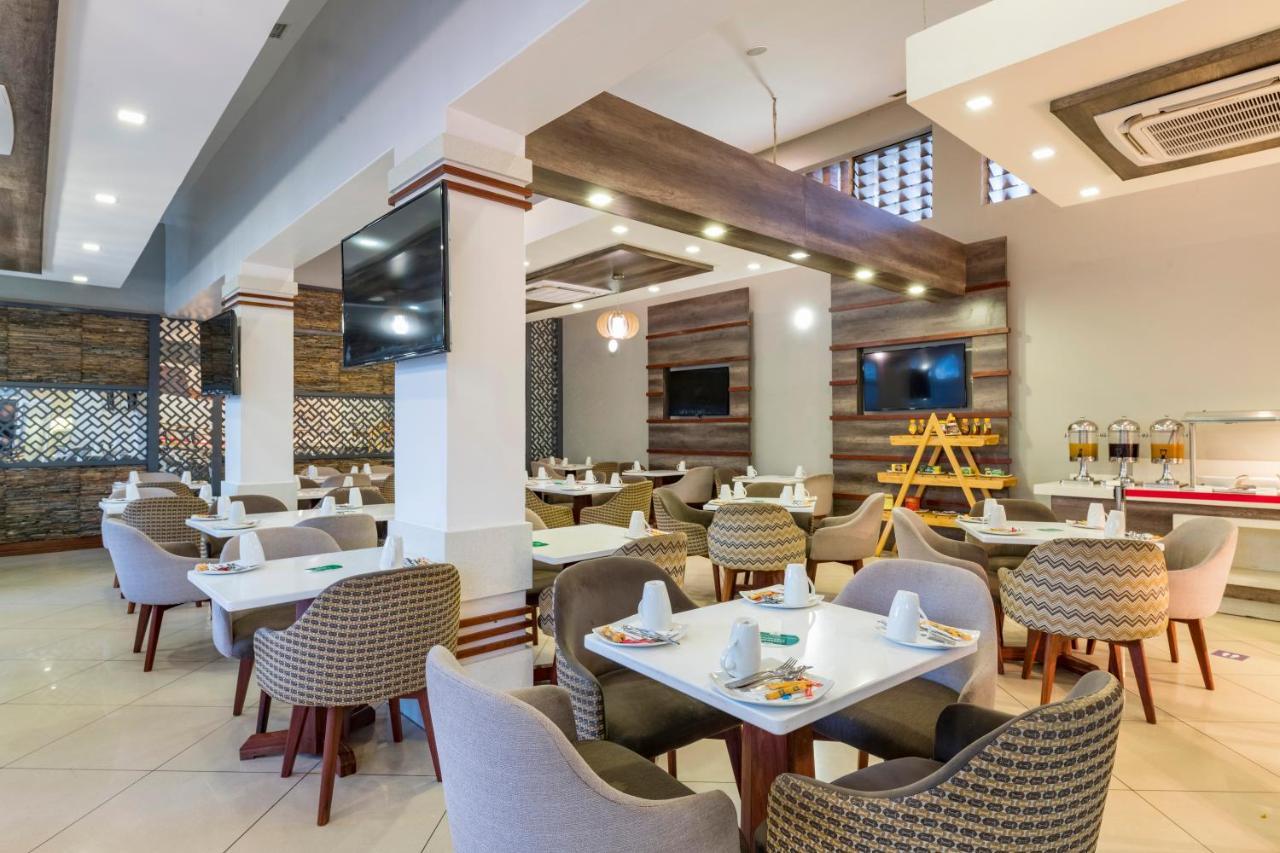Holiday Inn - Mutare By Ihg Buitenkant foto