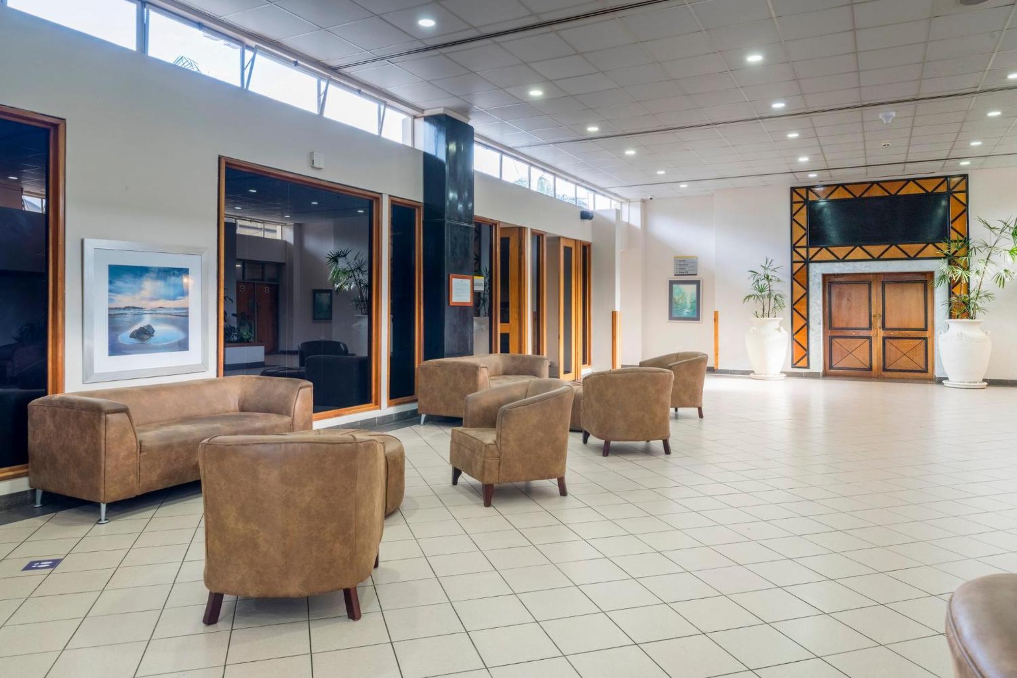 Holiday Inn - Mutare By Ihg Buitenkant foto